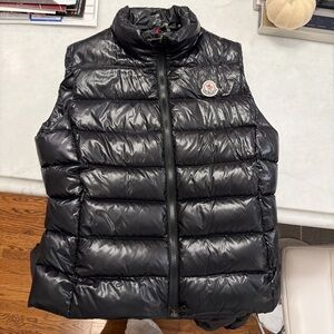 Moncler Ghany Down Vest black